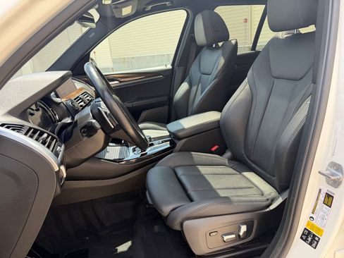 Used 2019 BMW X3 xDrive30i w/ Driving Assistance Package AWD/4WD image 11
