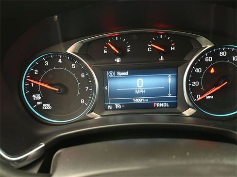 Used 2024 Chevrolet Equinox LT w/ LPO, Floor Liner Package image 9