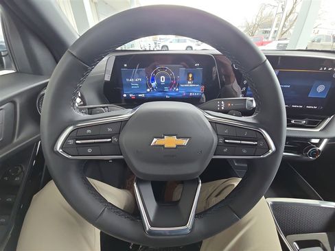 New 2026 Chevrolet Equinox LT image 11