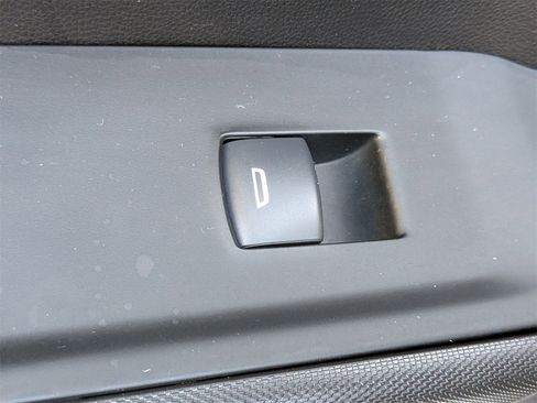 Used 2024 Chevrolet Silverado 1500 Custom image 28