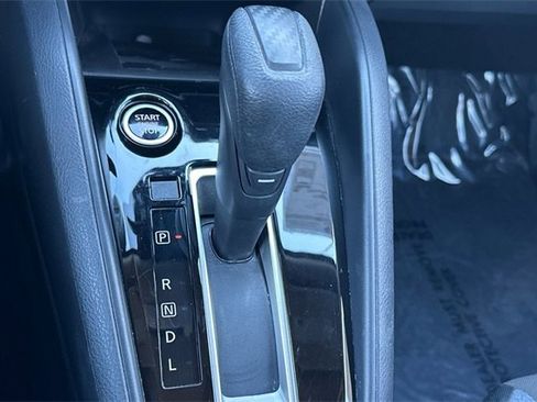 Used 2025 Nissan Versa SV image 20