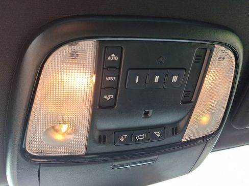 Used 2024 Dodge Durango GT AWD/4WD image 32
