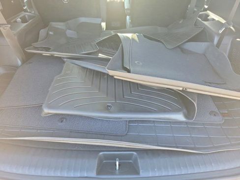 Used 2021 Kia Telluride EX w/ EX Premium Package image 8