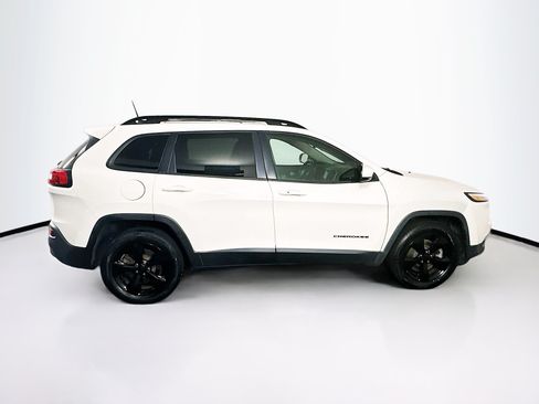 Used 2018 Jeep Cherokee Limited w/ High Altitude Package AWD/4WD image 10