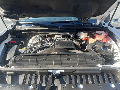 Used 2024 Chevrolet Silverado 2500 LT image 15