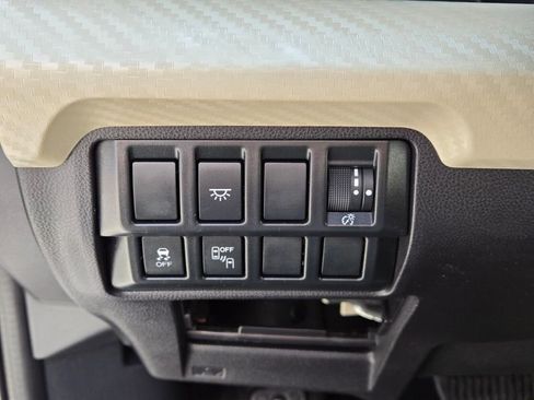 Used 2020 Subaru Ascent Premium image 24