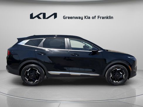 New 2026 Kia Sportage EX FWD image 8