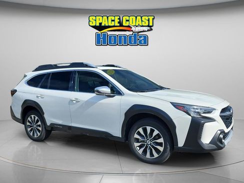 Used 2024 Subaru Outback Touring XT AWD/4WD image 11