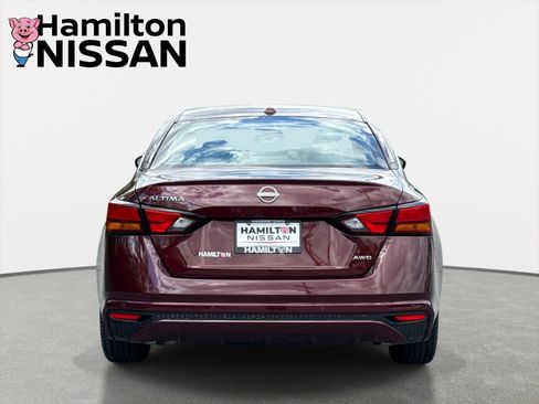 Used 2025 Nissan Altima 2.5 SV AWD/4WD image 3