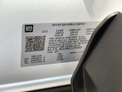 Used 2024 Chevrolet Trax RS w/ Driver Confidence Package FWD image 31