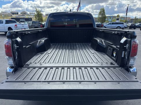 Certified 2023 Toyota Tacoma TRD Off-Road image 7