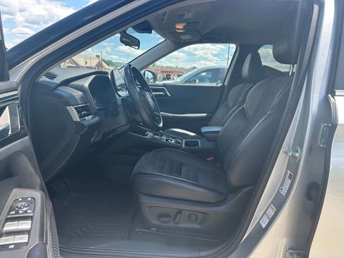 Used 2024 Mitsubishi Outlander SE AWD/4WD image 7