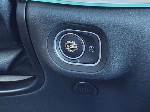 Certified 2025 Mercedes-Benz GLS 450 4MATIC image 28