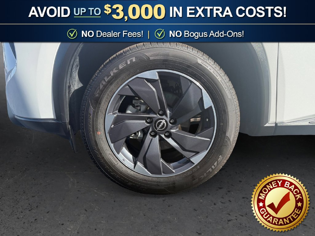 Used 2024 Nissan Rogue SV FWD image 13