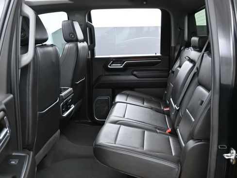 Used 2024 GMC Sierra 2500 Denali w/ Denali Reserve Package AWD/4WD image 37