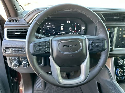Used 2022 GMC Yukon Denali image 14