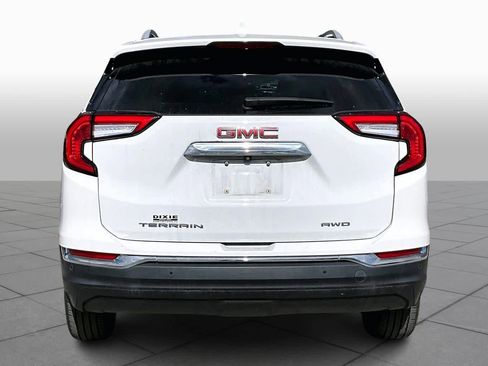 Used 2022 GMC Terrain SLT w/ Tech Package image 5