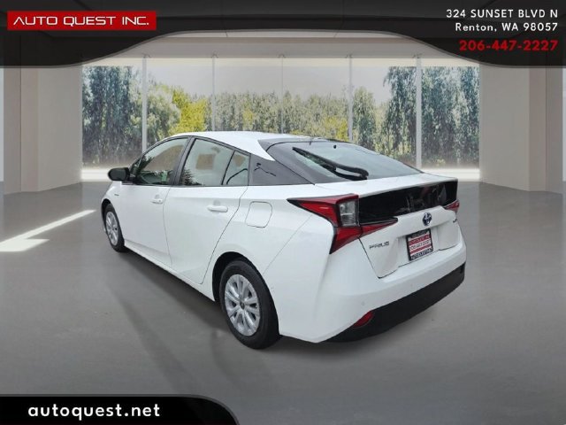 Used 2022 Toyota Prius LE FWD image 7