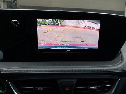 Used 2025 Buick Encore GX Preferred FWD image 30