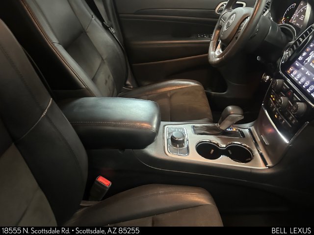 Used 2019 Jeep Grand Cherokee Altitude AWD/4WD image 12