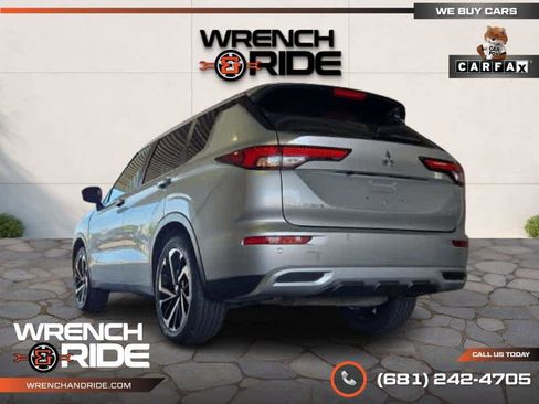 Used 2022 Mitsubishi Outlander SE image 10