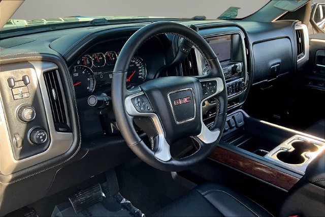 Used 2017 GMC Sierra 1500 SLT w/ SLT Premium Package AWD/4WD image 17