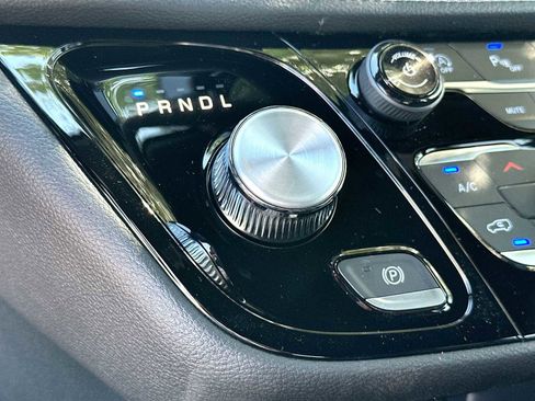 New 2026 Chrysler Pacifica Select image 21