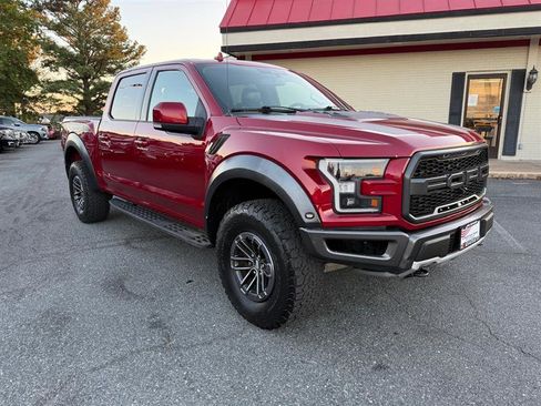 Used 2019 Ford F150 Raptor w/ Equipment Group 802A Luxury image 3