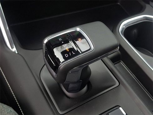 Used 2025 GMC Sierra 1500 Denali Ultimate image 15