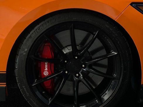 Used 2021 Ford Mustang Shelby GT500 w/ Technology Package image 16