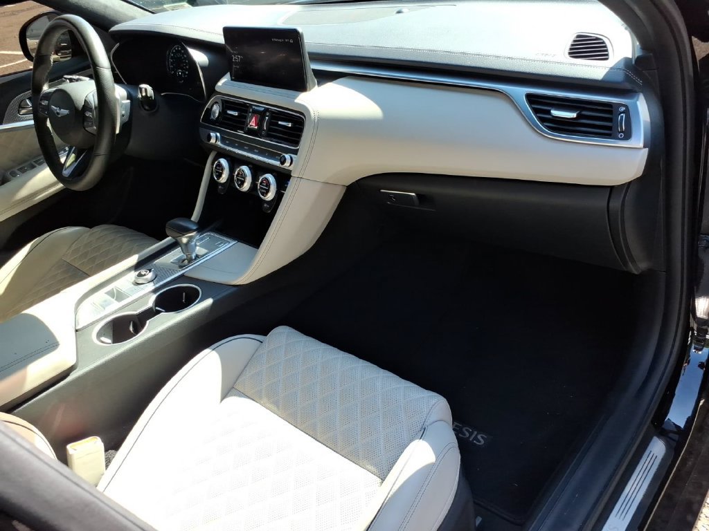 Used 2023 Genesis G70 3.3T w/ Sport Prestige Package AWD/4WD image 9