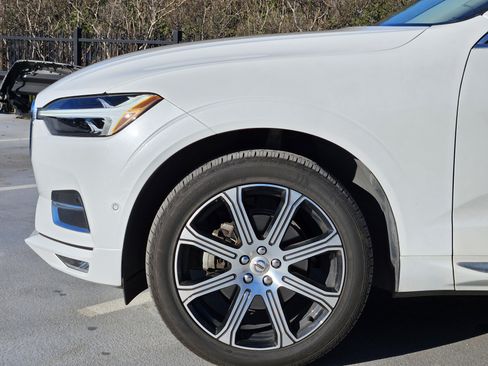 Used 2021 Volvo XC60 T5 Inscription w/ Advanced Package image 12