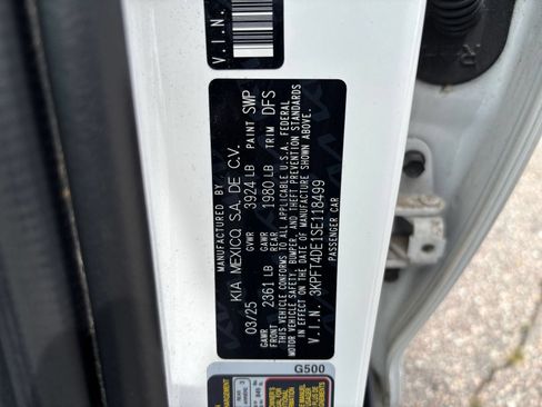 Used 2025 Kia K4 FWD image 25