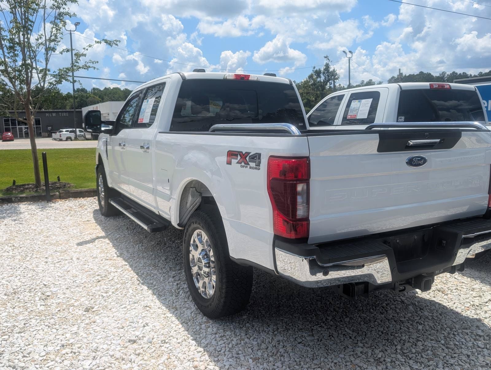 Used 2020 Ford F250 Lariat w/ Chrome Package AWD/4WD image 4
