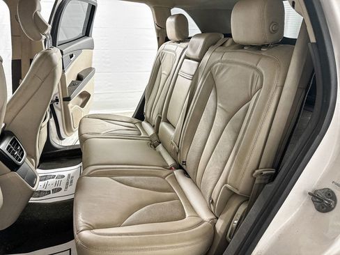 Used 2017 Lincoln MKX Select image 10