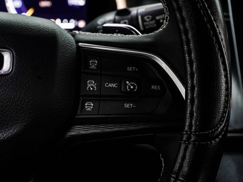 Used 2023 Jeep Grand Cherokee L Laredo AWD/4WD image 29