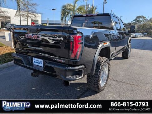 Used 2024 GMC Sierra 2500 AT4X image 4