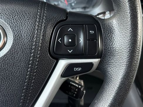 Used 2017 Toyota Sienna LE image 33