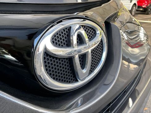 Used 2016 Toyota RAV4 SE FWD image 31