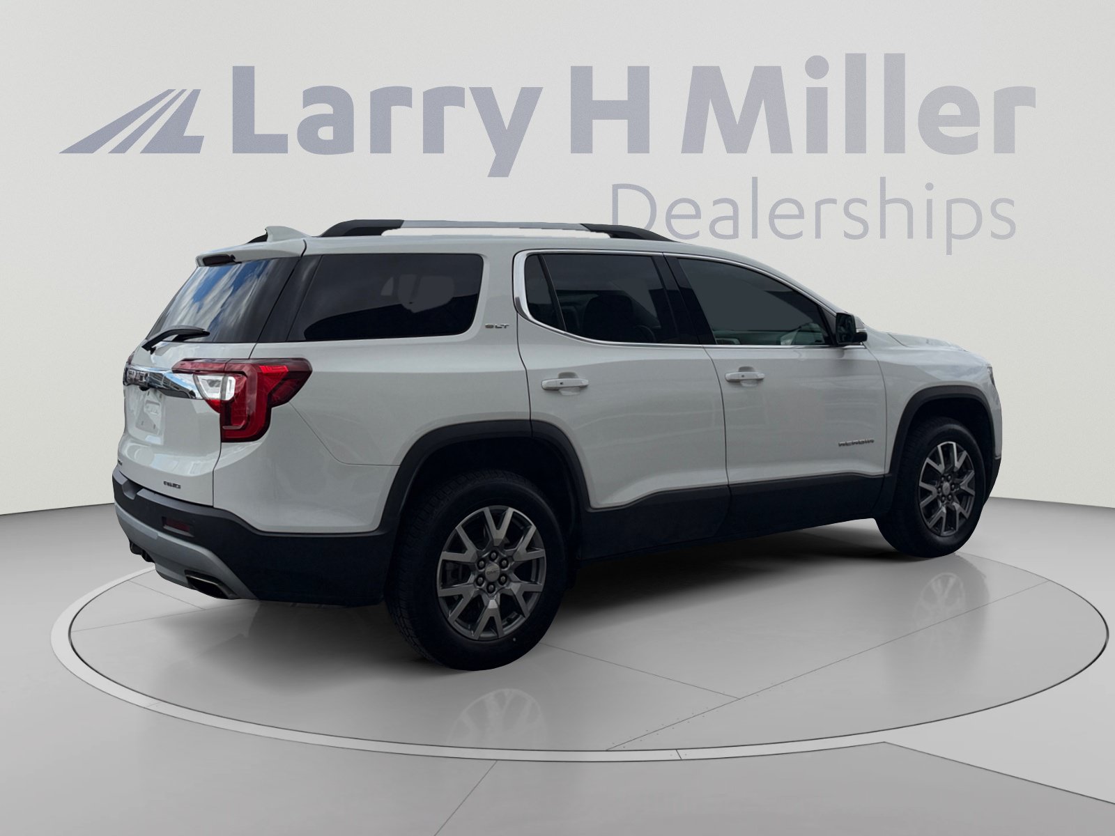 Used 2022 GMC Acadia SLT w/ Technology Package AWD/4WD image 5