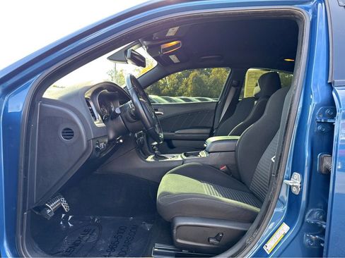 Used 2022 Dodge Charger R/T w/ Driver Convenience Group image 11