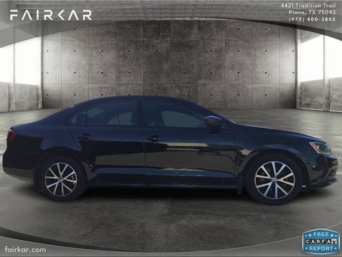 Used 2016 Volkswagen Jetta SE image 4