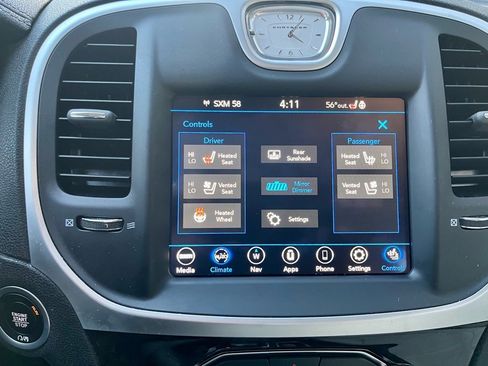 New 2023 Chrysler 300 Touring L w/ Popular Equipment Group image 26