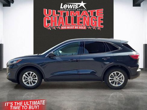 Used 2022 Ford Escape SE w/ Convenience Package image 2