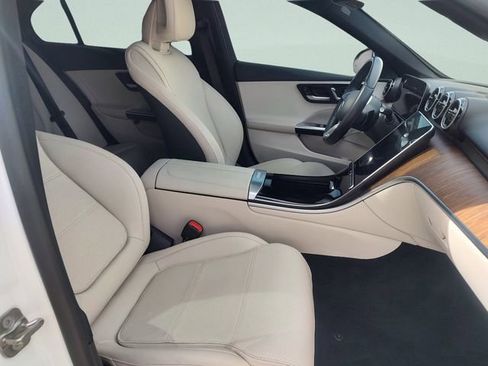 Used 2024 Mercedes-Benz C 300 Sedan image 28