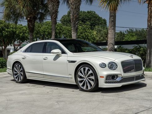 Used 2023 Bentley Flying Spur V8 AWD/4WD image 41