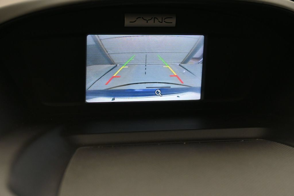 Used 2015 Ford Escape SE FWD image 9