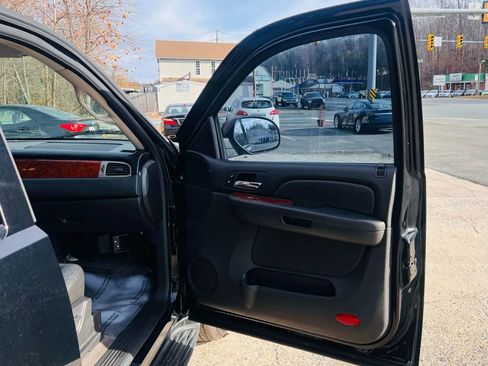 Used 2009 Chevrolet Tahoe 4WD Hybrid image 14