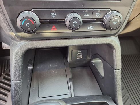 Certified 2024 Ford Ranger XL image 18