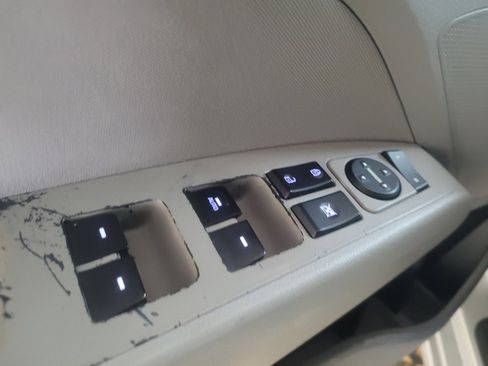 Used 2019 Hyundai Elantra Value Edition FWD image 27